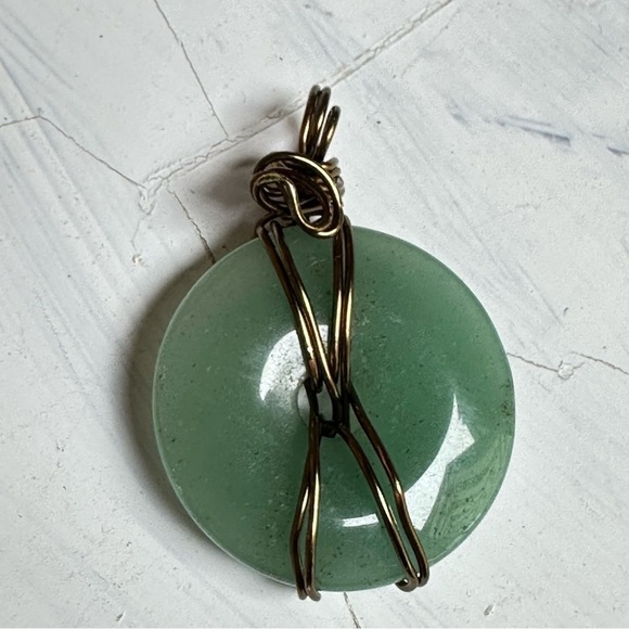 Elegant Gemstone Wire-Wrapped Green adventurine stone round 4271 y - Picture 3 of 10